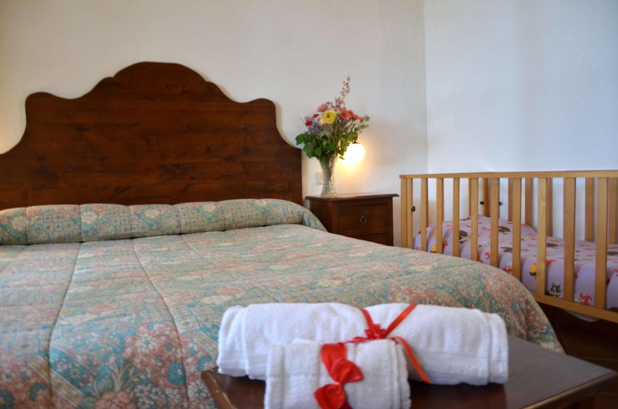 Montepulciano Stazione Agriturismo Il Casalone מראה חיצוני תמונה