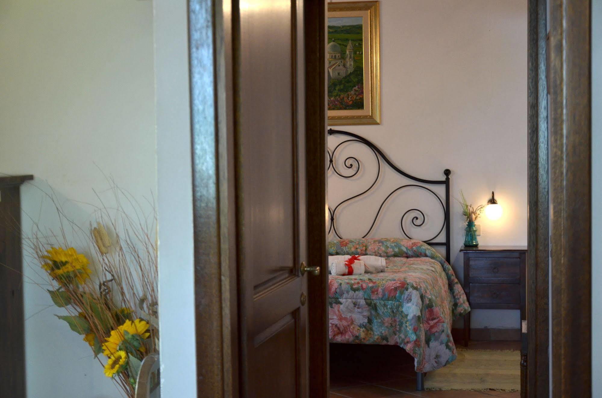 Montepulciano Stazione Agriturismo Il Casalone מראה חיצוני תמונה