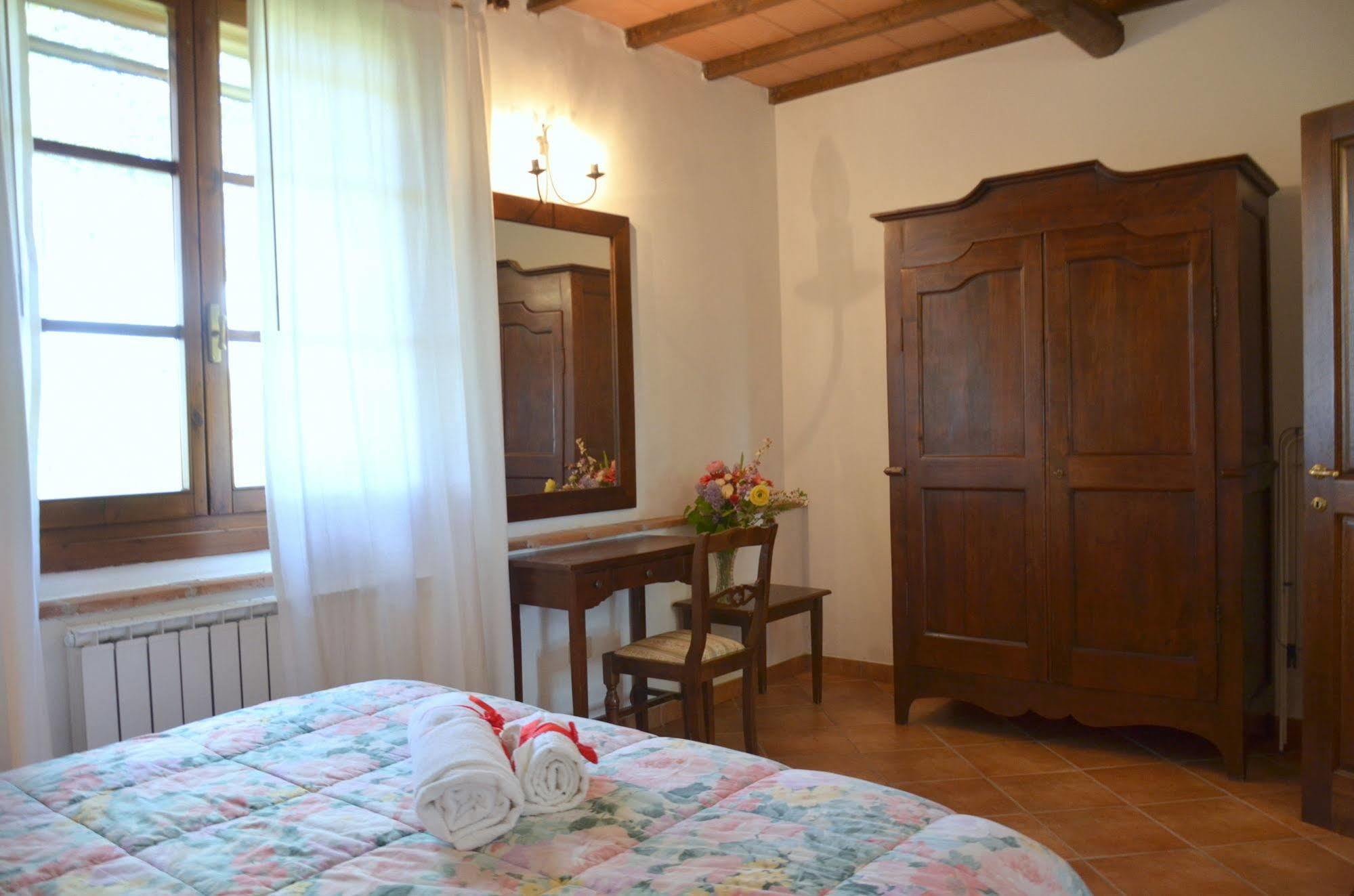Montepulciano Stazione Agriturismo Il Casalone מראה חיצוני תמונה