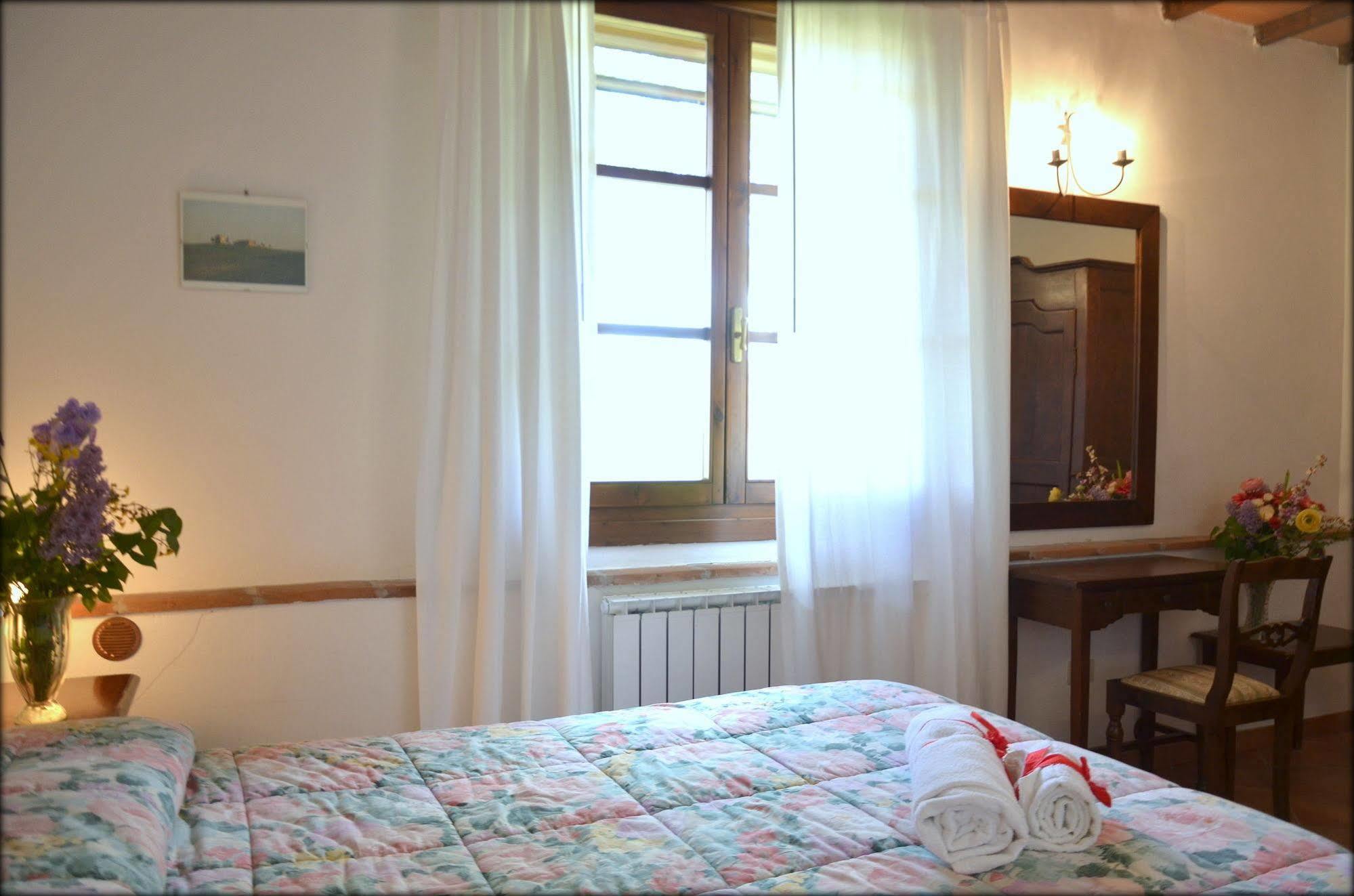 Montepulciano Stazione Agriturismo Il Casalone מראה חיצוני תמונה